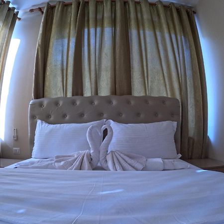 Buna Park Hotel Shkoder Exterior photo