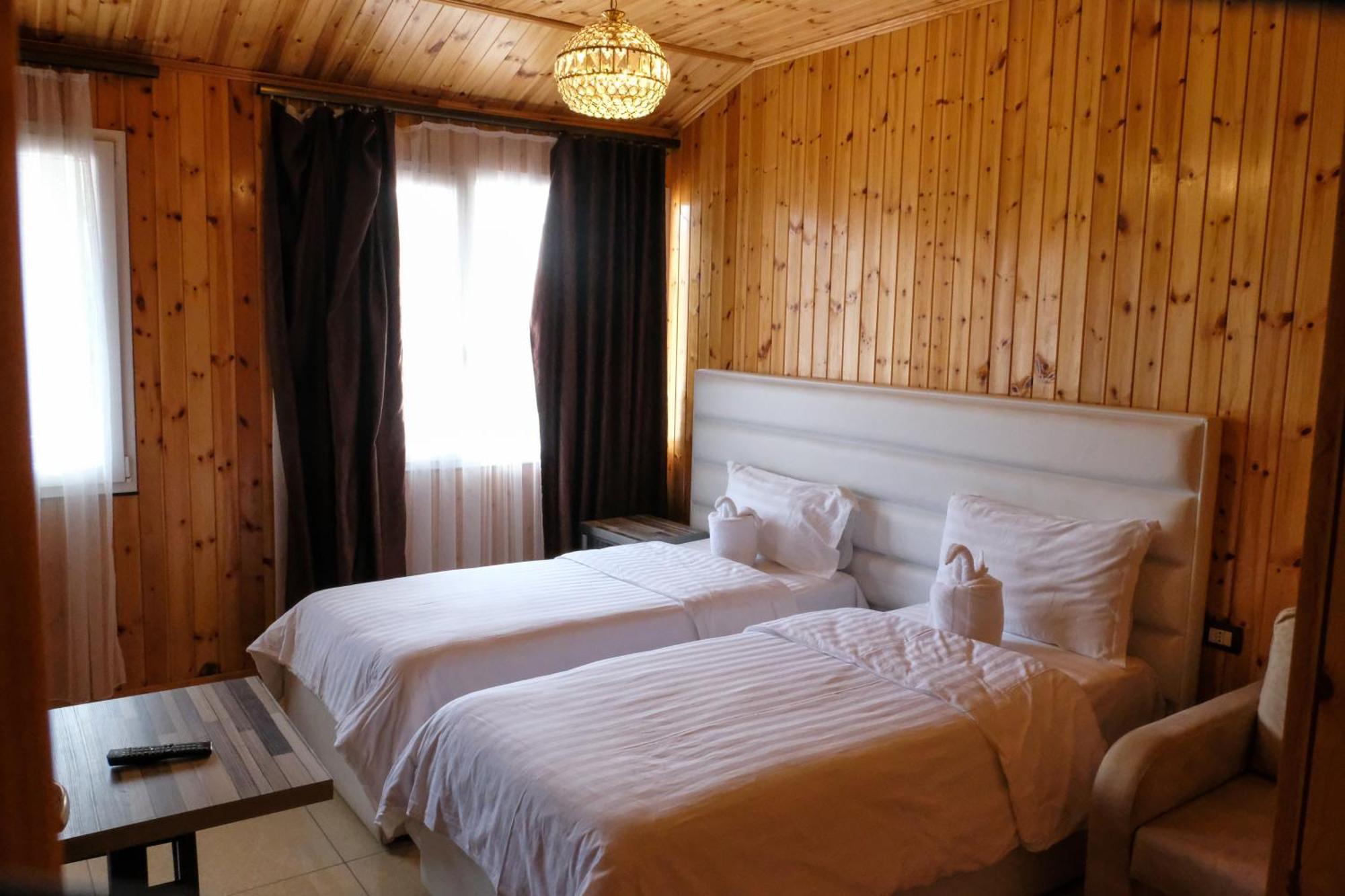 Buna Park Hotel Shkoder Exterior photo