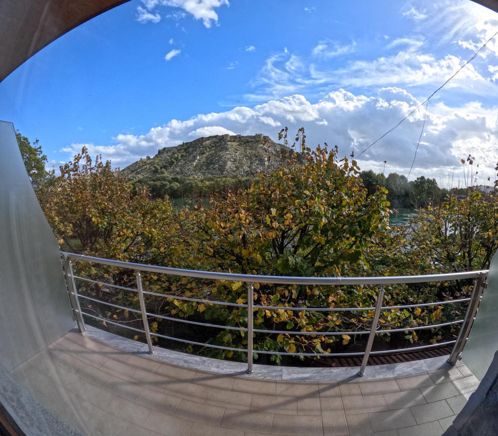 Buna Park Hotel Shkoder Exterior photo