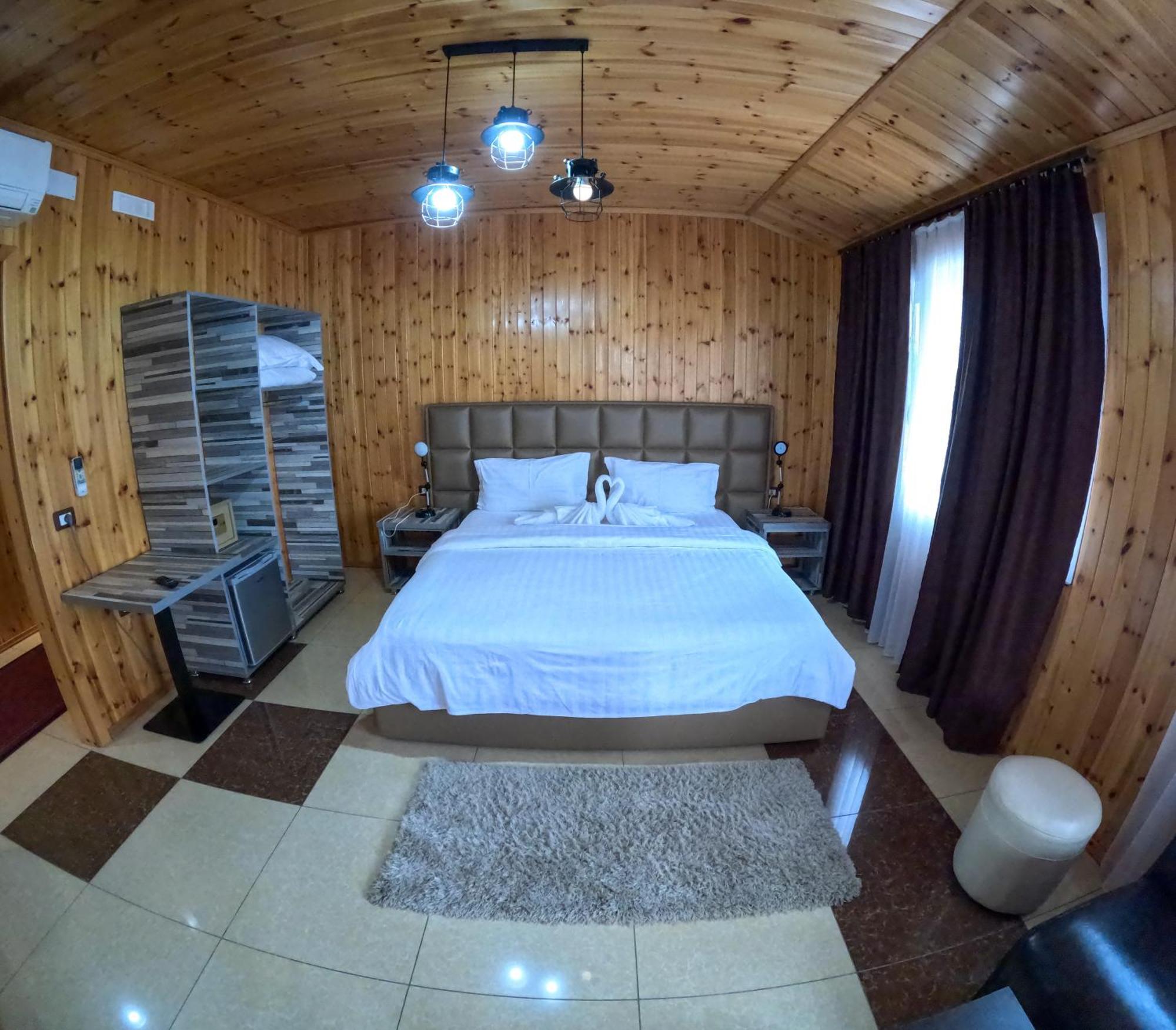 Buna Park Hotel Shkoder Exterior photo