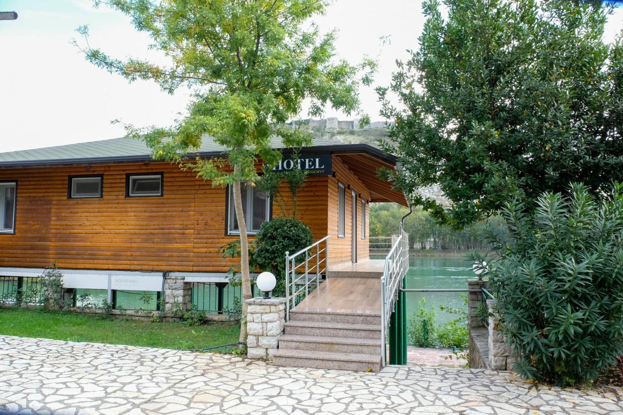 Buna Park Hotel Shkoder Exterior photo