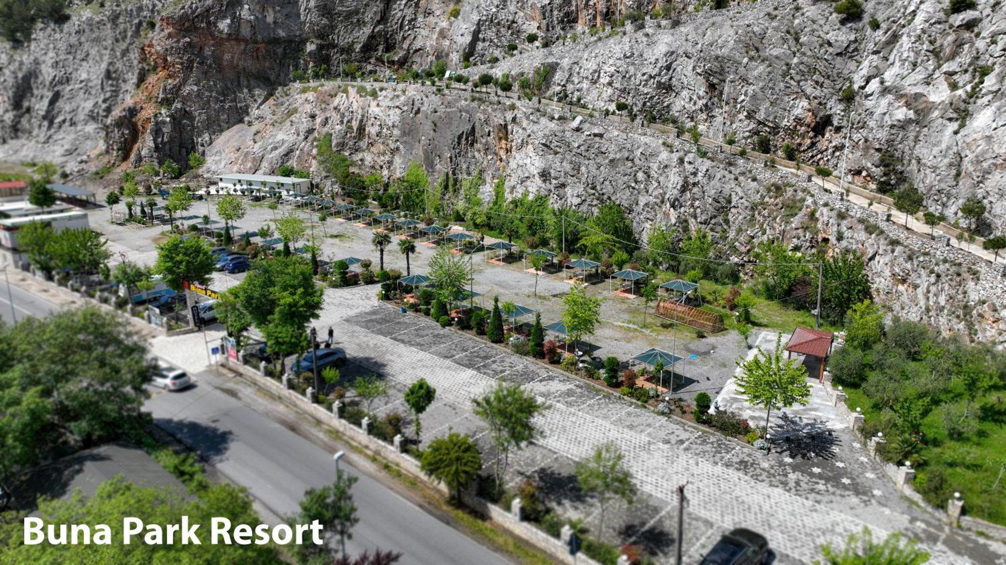 Buna Park Hotel Shkoder Exterior photo