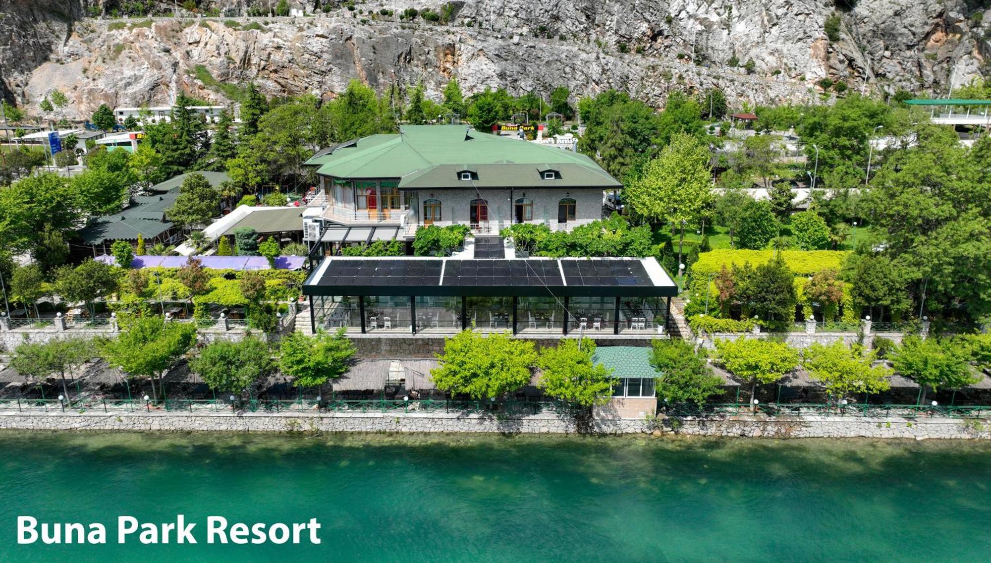 Buna Park Hotel Shkoder Exterior photo